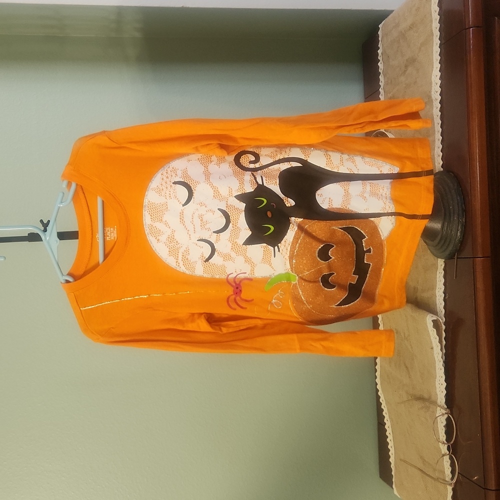 Children's Place Halloween tee- Size 7/8